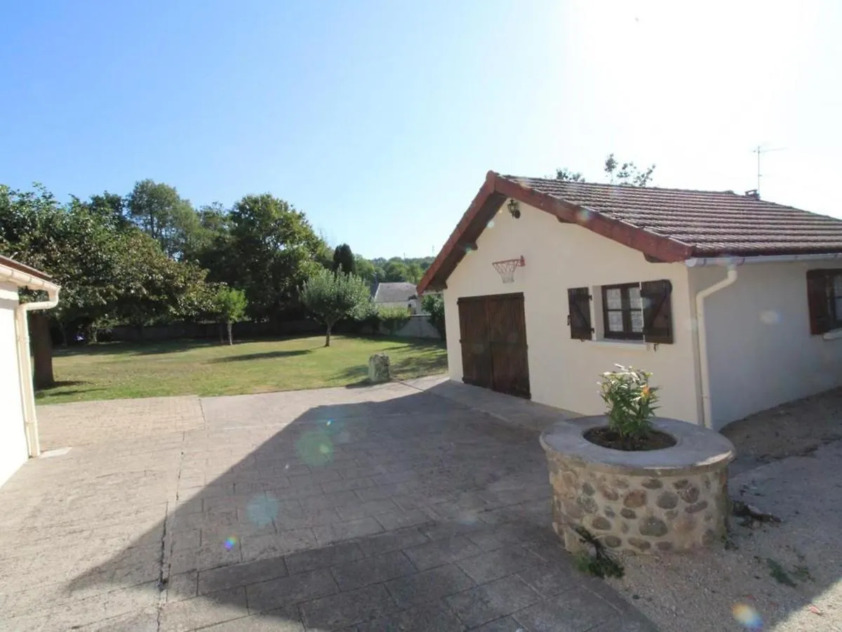 Holiday home Maison Renovee Avec Grand Jardin, Activites Nautiques Et Randonnees A Proximite - Fr-1-742-526 Champagnac